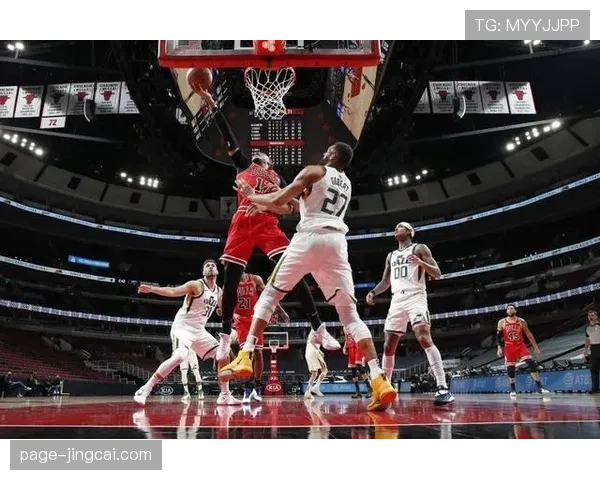 宁波中锋法尔封盖落地左脚踝90度变形 防守大闸伤情待评估